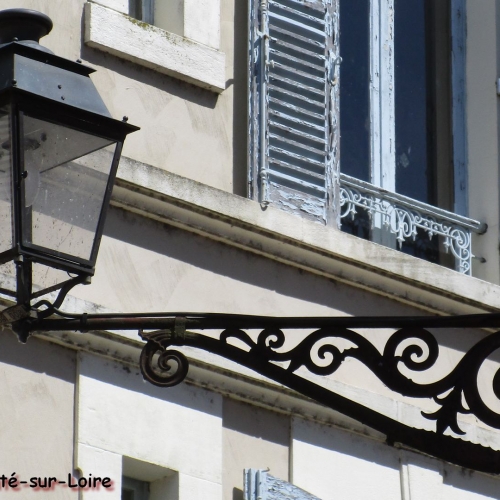 Lanterne rue des Hôtelleries