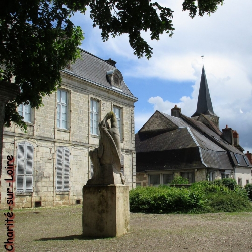 Cour de l'hôtel Adam